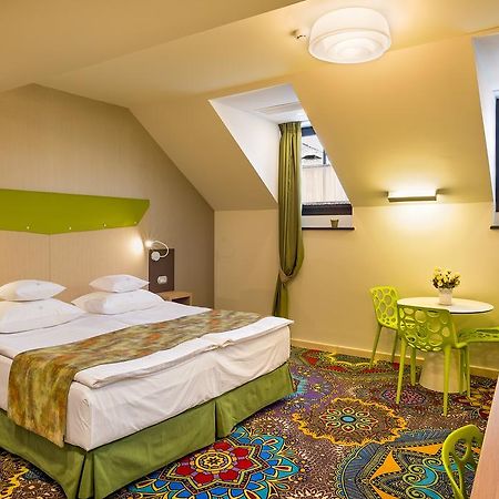 Blumenhaus Sibiu Aparthotel ภายนอก รูปภาพ