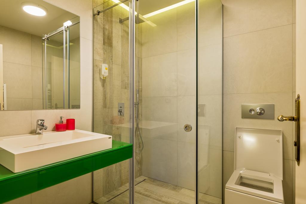 Blumenhaus Sibiu Aparthotel ภายนอก รูปภาพ