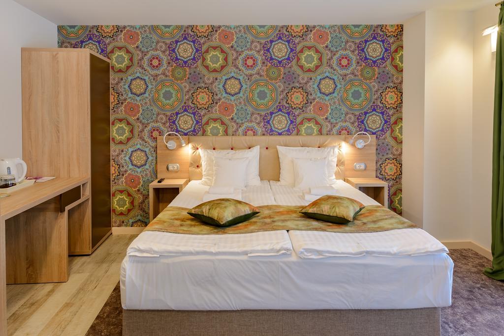 Blumenhaus Sibiu Aparthotel ภายนอก รูปภาพ