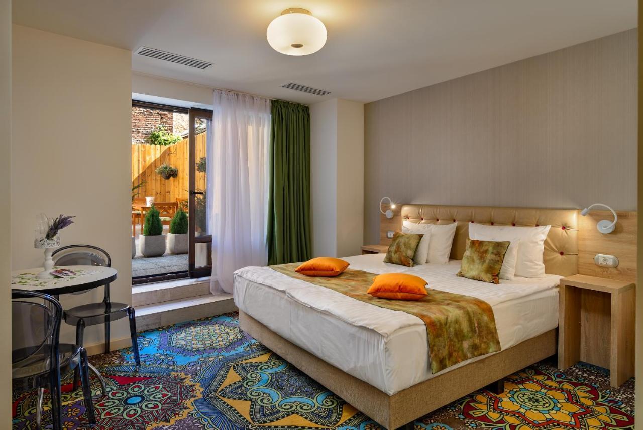 Blumenhaus Sibiu Aparthotel ภายนอก รูปภาพ
