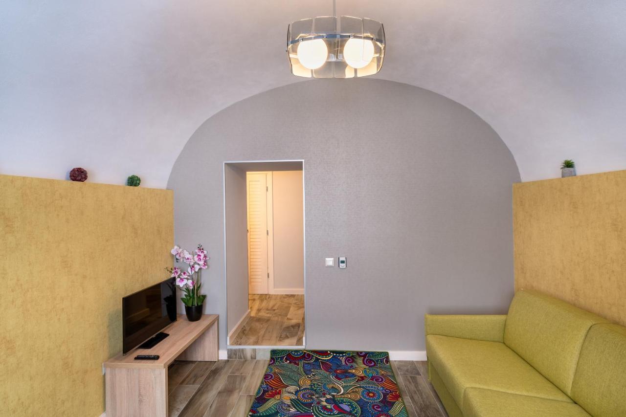 Blumenhaus Sibiu Aparthotel ภายนอก รูปภาพ